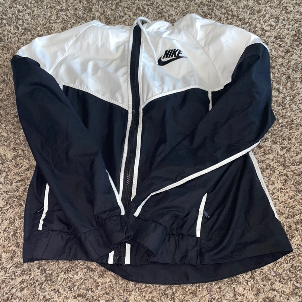 Wind breaker